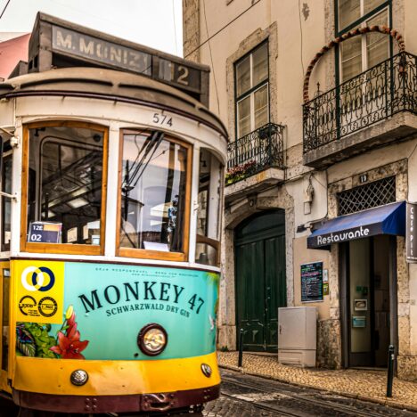 8 way to become a more vigilant tourist